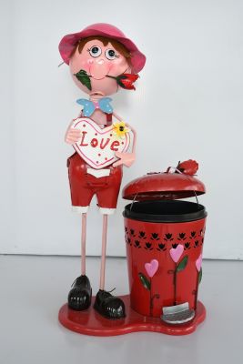 BKR® Girl very Big with dustbin - LG0376